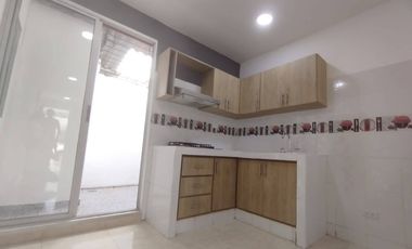 CASA EN ARRIENDO BARRIO SANTA ELENA 6|1570