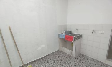 CASA EN ARRIENDO BARRIO SANTA ELENA 6|1570