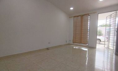 CASA EN ARRIENDO BARRIO SANTA ELENA 6|1570