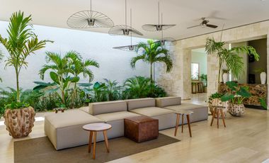 Lote a la venta en Playa del Carmen  con alberca, gym