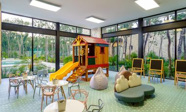 Lote a la venta en Playa del Carmen  con alberca, gym