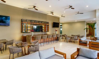 Lote a la venta en Playa del Carmen  con alberca, gym