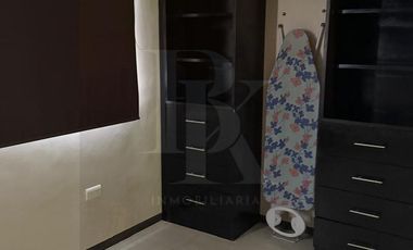 RENTA DE CASA EN TRIANA