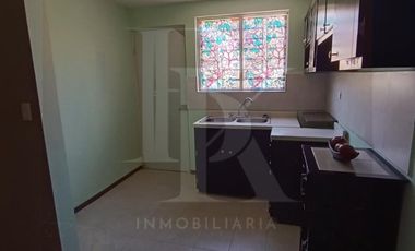 RENTA DE CASA EN TRIANA