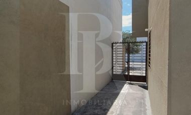 RENTA DE CASA EN TRIANA