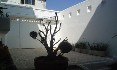 Departamento Amueblado en Renta en Analco, Cuernavaca – Planta Alta con Estilo Mediterráneo