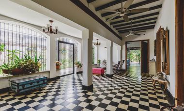 Se vende casa patrimonial remodelada