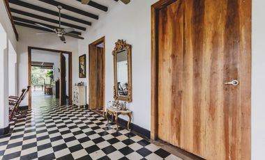 Se vende casa patrimonial remodelada