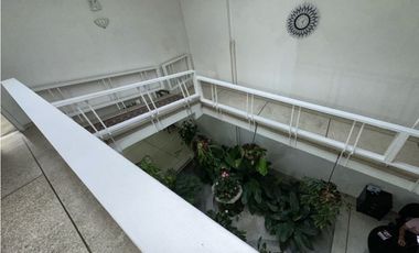 SE ALQUILA CASA CALI NORTE USO MIXTO GRANDE PARA CLINICA