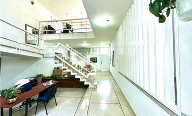 SE ALQUILA CASA CALI NORTE USO MIXTO GRANDE PARA CLINICA