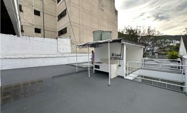 SE ALQUILA CASA CALI NORTE USO MIXTO GRANDE PARA CLINICA