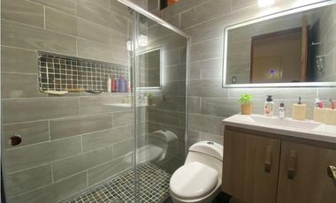 HOWARD / 1305 M2 / 4 HABITACION + SERVICIO / TERRAZA / BOHIO / JARDIN