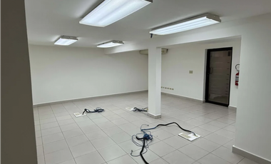 EL CARMEN / OFICINA / 795M / DOS NIVLES / DIVISIONES