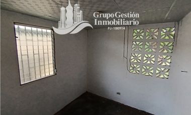 Se alquila casa cercada David Altos del Rio