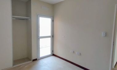 VENTA DEPARTAMENTO 1 DORM - 2do PISO. contrafrente