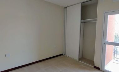 VENTA DEPARTAMENTO 1 DORM - 2do PISO. contrafrente
