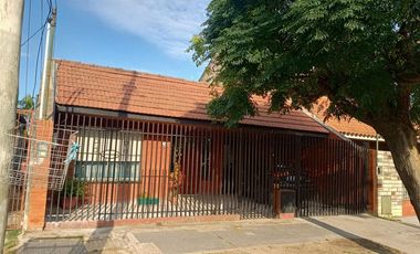 CASA 7 AMBIENTES VENTA LOMAS DE ZAMORA