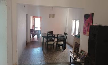 CASA 7 AMBIENTES VENTA LOMAS DE ZAMORA