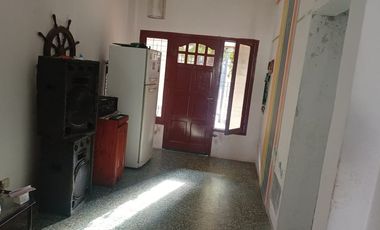 CASA 7 AMBIENTES VENTA LOMAS DE ZAMORA