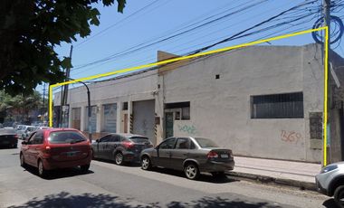Venta Local oficinas y galpón Pilar Centro