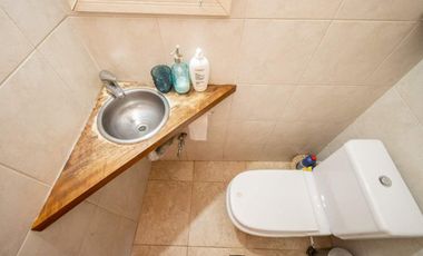 Venta Hermosa Casa Santo Tomé cercana al puente