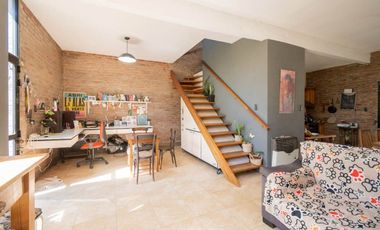Venta Hermosa Casa Santo Tomé cercana al puente