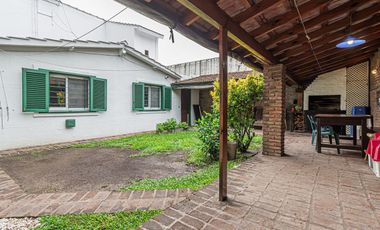 VENTA CASA 5 AMBIENTES GOLF VILLA ADELINA