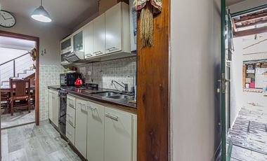 VENTA CASA 5 AMBIENTES GOLF VILLA ADELINA