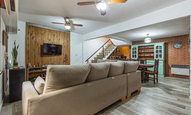VENTA CASA 5 AMBIENTES GOLF VILLA ADELINA