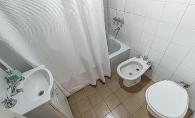 VENTA CASA 5 AMBIENTES GOLF VILLA ADELINA