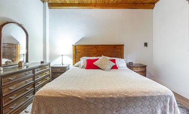 VENTA CASA 5 AMBIENTES GOLF VILLA ADELINA