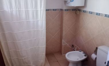 CASA 6 AMBIENTES, FONDO LIBRE. APTA CREDITO