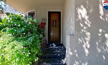 VENTA PH 3 AMBIENTES CON PATIO Y COCHERA, BERNAL