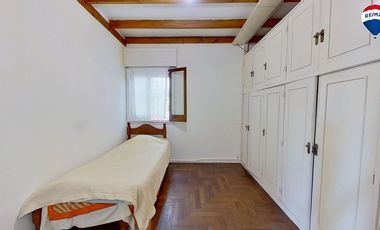 VENTA PH 3 AMBIENTES CON PATIO Y COCHERA, BERNAL