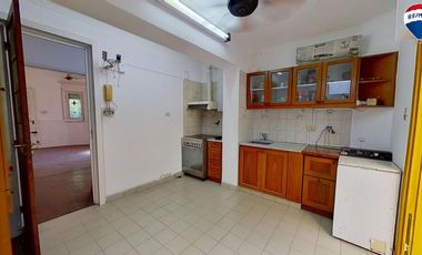 VENTA PH 3 AMBIENTES CON PATIO Y COCHERA, BERNAL