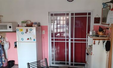 CASA Y DEPARTAMENTO IDEAL 2 FAMILIAS