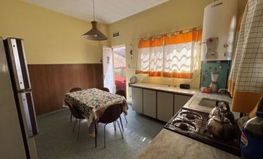 CASA 5 AMB EN VENTA EN CIUDADELA MULTIFAMILIAR