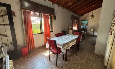 CASA 5 AMB EN VENTA EN CIUDADELA MULTIFAMILIAR