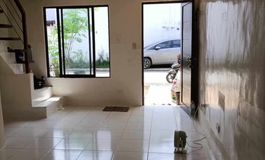 SUNBERRY HOMES TOWNHOUSE W/ 2 BEDROOMS UNFURNISHED.