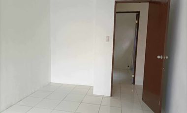 SUNBERRY HOMES TOWNHOUSE W/ 2 BEDROOMS UNFURNISHED.