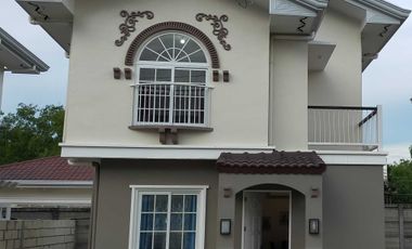 Furnished 2 bedrooms 2 toilet and bath house for rent in San Isidro Dauis