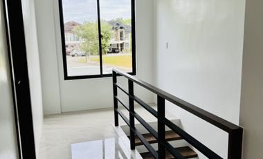 Best deal 4Bedroom House and Lot For Sale Pramana Residential Park Sta Rosa Brand New Modern nr Nuvali Solenad SLEX Alabang BGC Brentville