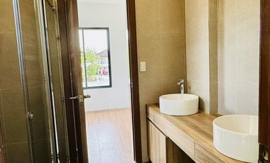 Best deal 4Bedroom House and Lot For Sale Pramana Residential Park Sta Rosa Brand New Modern nr Nuvali Solenad SLEX Alabang BGC Brentville