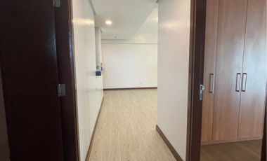 KSB : RUSH SALE! LA VIE FLATS 2BEDROOM WITH PARKING 16M