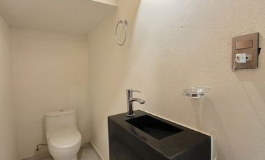 RESIDENCIA EN VENTA, 2 PLANTAS, 3 RECÁMARAS, 3.5 BAÑOS, COCHERA PARA 2 AUTOS