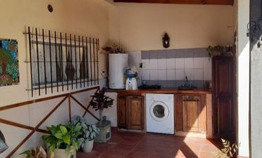 VENTA- Amplio Chalet Muy Buen Estado
