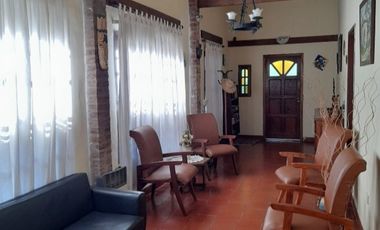 VENTA- Amplio Chalet Muy Buen Estado