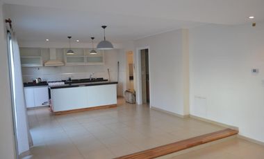 VENTA DUPLEX EXCELENTE ESTADO...BALCARCE