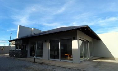 VENTA DUPLEX EXCELENTE ESTADO...BALCARCE