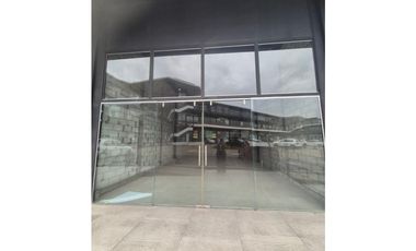 LOCAL EN VENTA PLAZA LA CALERA